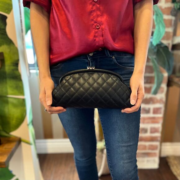 CHANEL Timeless Quilted Caviar Clutch - Picture 2 of 10